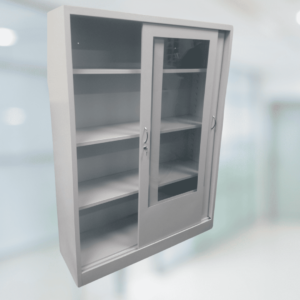 Biblioteca metálica, con puertas en vidrio, para almacenamiento de cajas y carpetas.